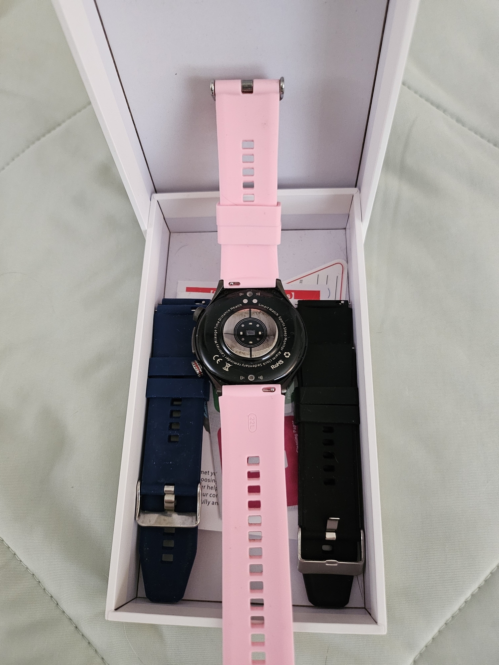 Smart Fitness Watch with Pink Silicone Band - Picture 2 of 4